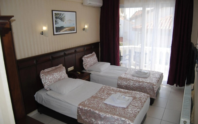 Cunda Hotel Ezer
