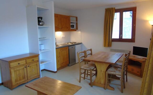 Lou Services Apartment I04 LSI 001