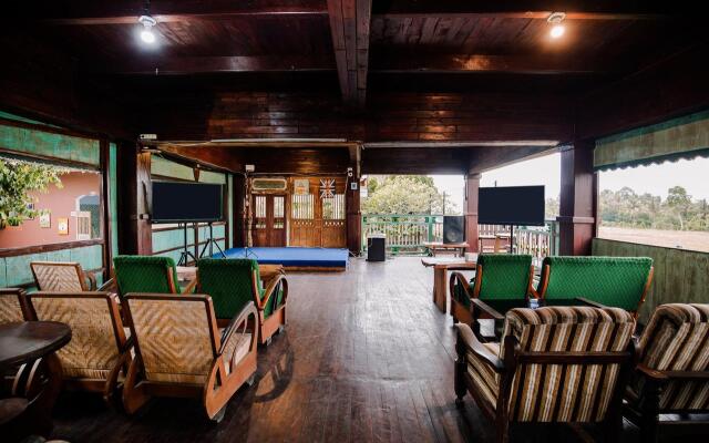 Oyo 986 Authentic Osing Homestay