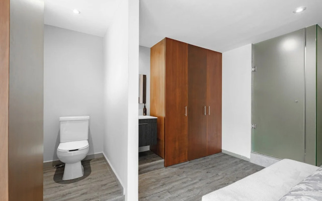 Urban Getaway Trendy Polanco Home Office