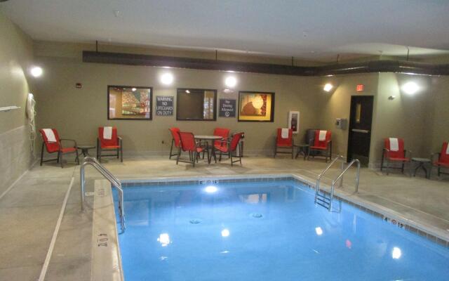 Super 8 Bismarck North