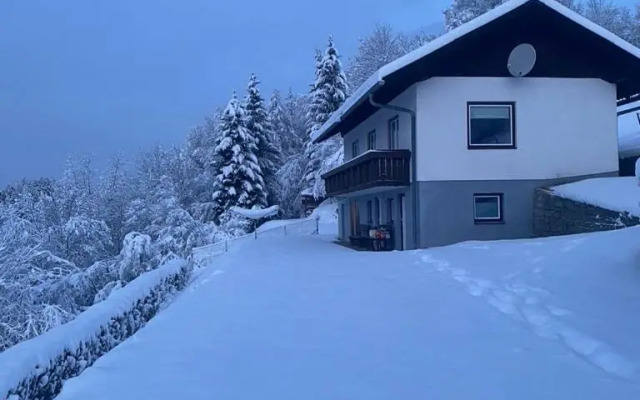 Nocky Mountains Lodge