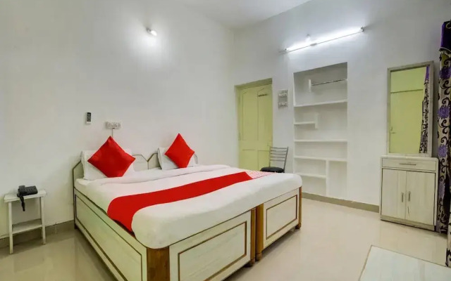 Executives Palace by OYO Rooms