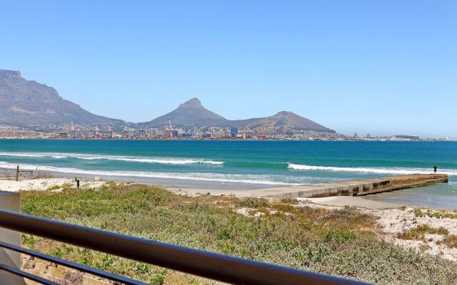 Leisure Bay 205