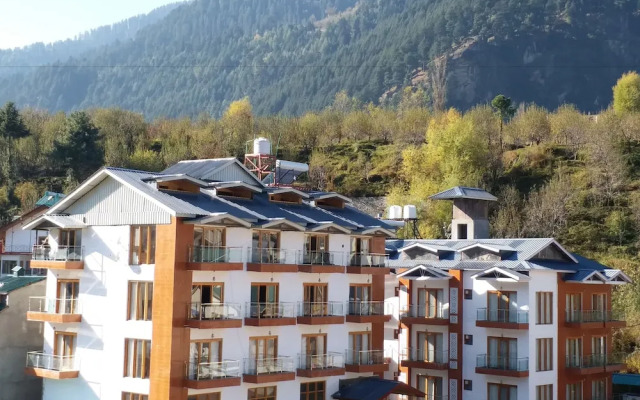 OYO 10786 Hotel Hill County