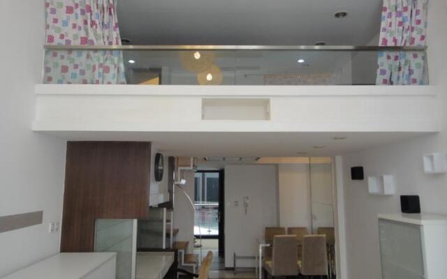 E Home - Tongji Apartment