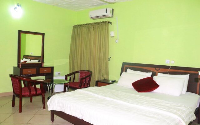 C'ron Hotels and Suites