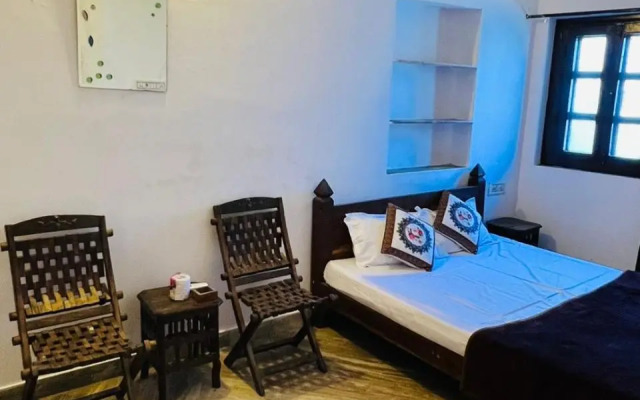 Suri Guest House