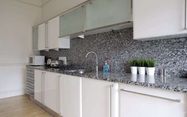 4 Bedroom Apartment In City Centre