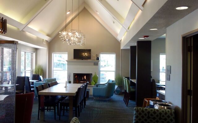 Residence Inn by Marriott Indianapolis Airport