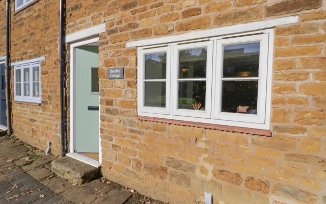 Bumble Cottage