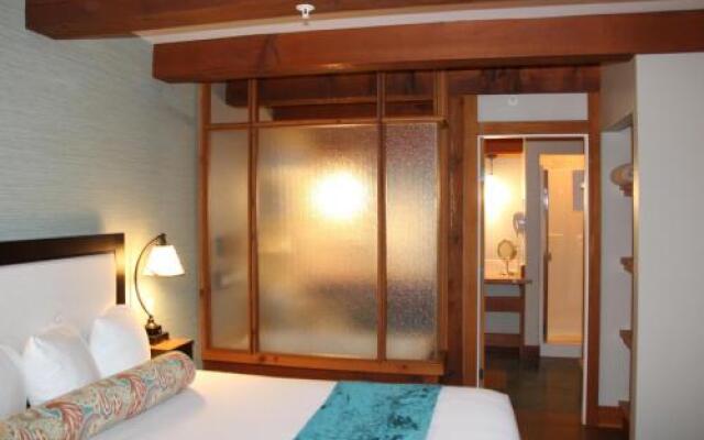 Whiskey Landing #211 Ocean's Edge by Natural Elements Vacation Rentals