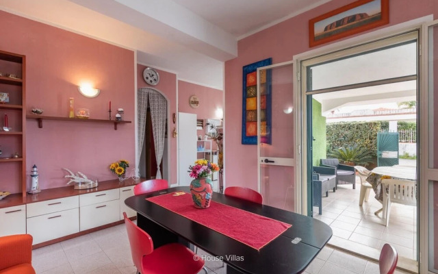 Summer Kiss in Siracusa