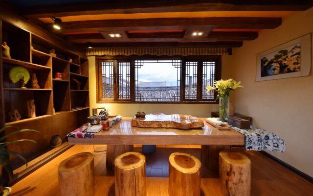 LiJiang NO.158 Yard Inn