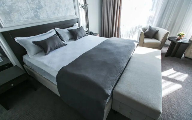 Bon Hotel