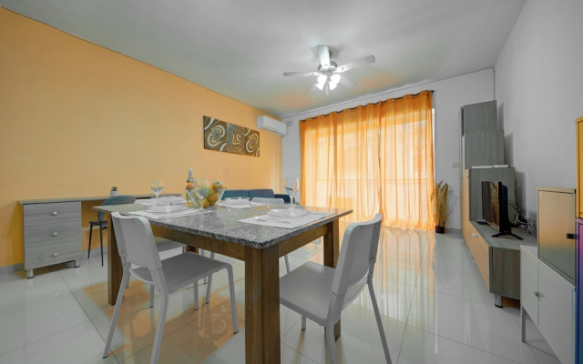 Tranquil Cityscape 3 Bedroom Apartments