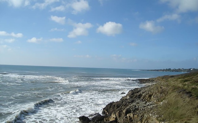 Classic Holiday Home in Riec-sur-bélon With Private Garden