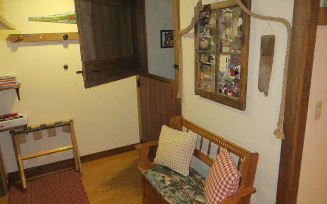 Cupola Inn Bed & Breakfast