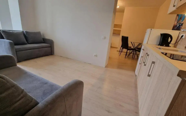 Butas Kretingos 57, su lauko terasa