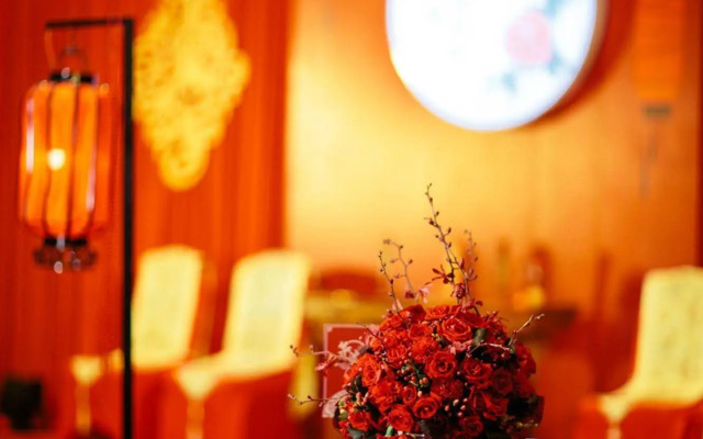 Palace Garden Hotel