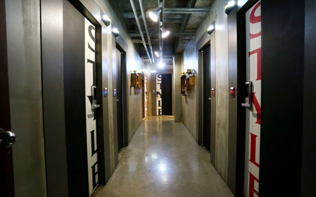 Seongnam Hotel Tom