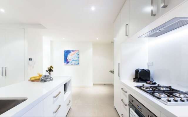 Deluxe Apartment with City Central View