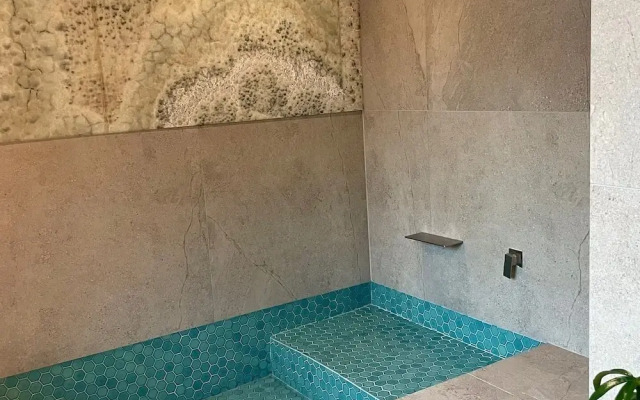 PBr7 Hotel Unusual Stay