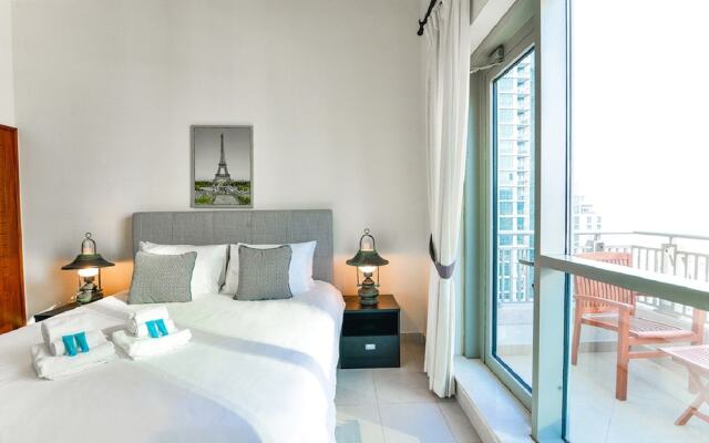 Metropolis Fountain View