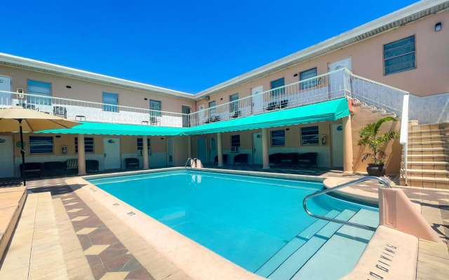 Paradise Oceanfront HBH