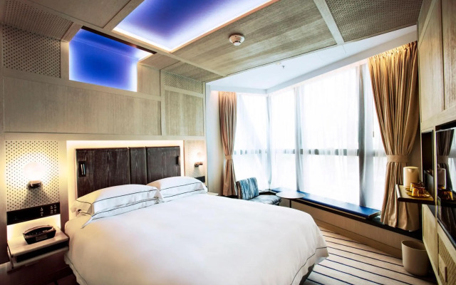 The Emperor Hotel
