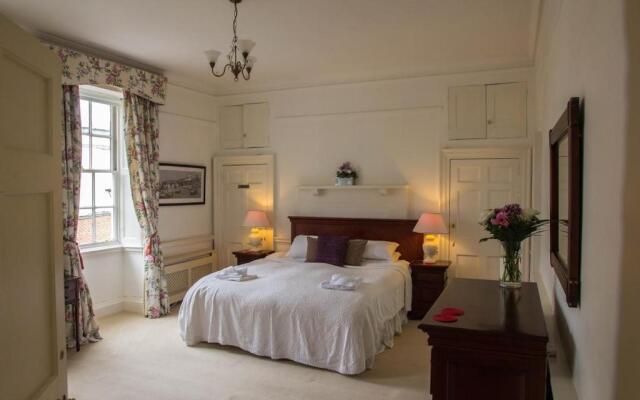 East Pallant Bed  Breakfast