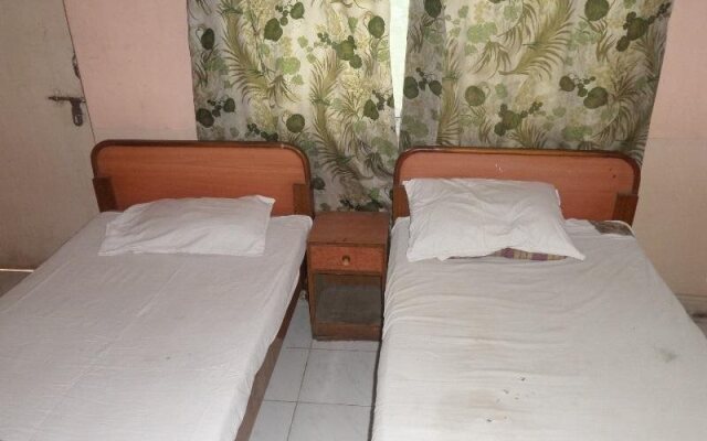 Hotel Crown Plaza