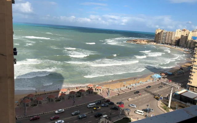 Sea view Sidi Beshr families only