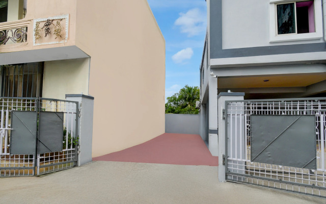 Super Townhouse Vanasthalipuram Near Deer National Park