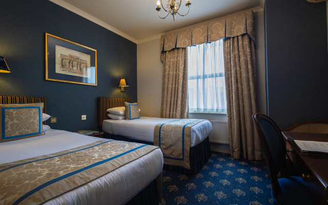 London Lodge Hotel