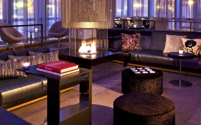 W Boston, a Marriott Hotel