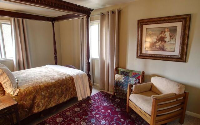 Dory Lakes Cabin by RedAwning