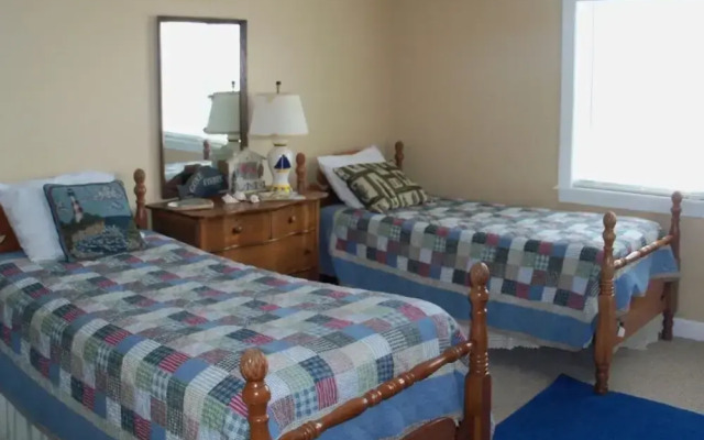 Mclaurin Manna At Holden Beach 4 Bedroom Home by RedAwning