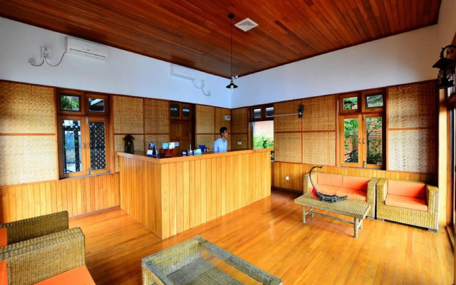 The Manor Lake Front Resort by Phyu Zin Group of Hotels
