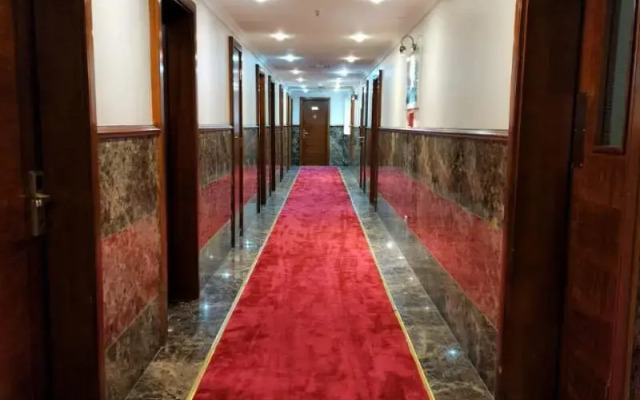 Sun And Sands Downtown Hotel