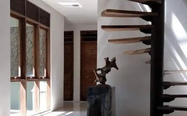 Habitat Hills by Santai Aja