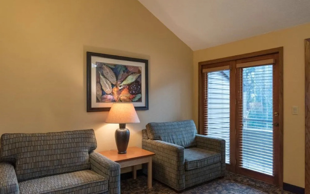 Whispering Woods Resort