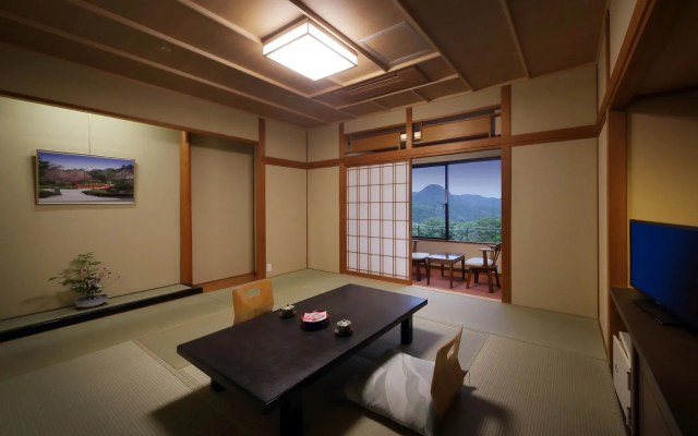 Kagaribi No Yu Ryokusuitei