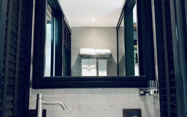The Henry Hotel Manila