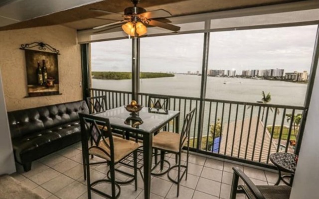 Windward Point 306