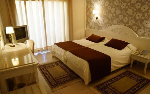 Soviva Resort - Families Only
