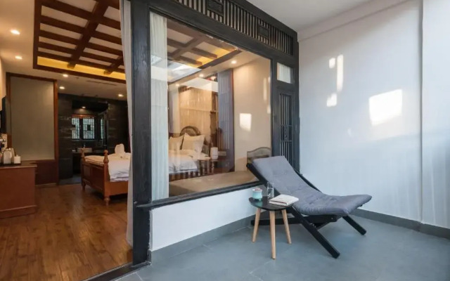 Lijiang Gemmer Hotel