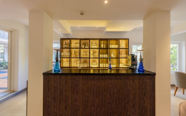 Artistry Suites