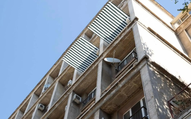 Victoria Avenue Apartment