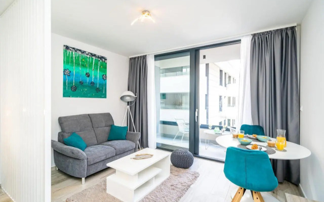 Downtown MaritA207